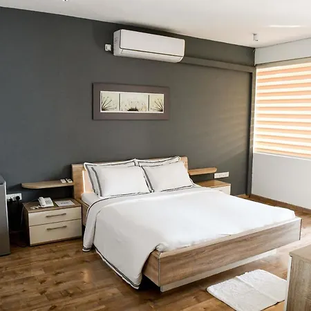 Ten30 Hikkaduwa Exterior photo