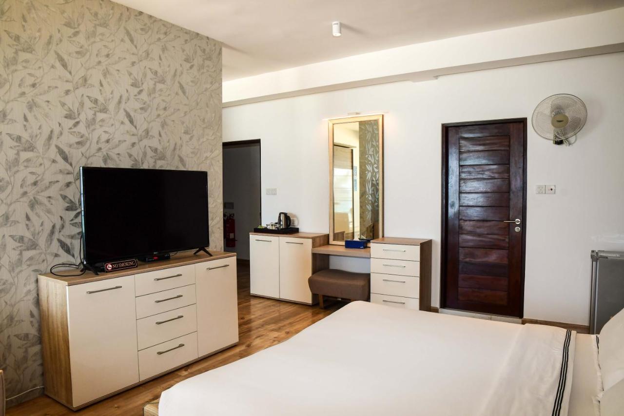 Guest house Ten30 *