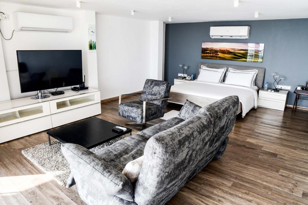 Guest house Ten30 *